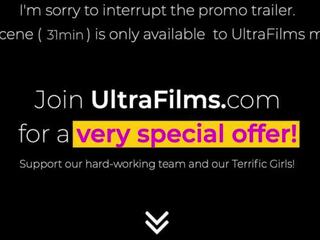Ultrafilms legendary एलेक्सिस क्रिस्टल है गया कॉट पर लेज़्बीयन अडल्ट फ़िल्म साथ उसकी दोस्त, turning यह के लिए एक सुपर थ्रीसम